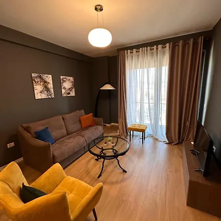 Rest 21 * Tirana